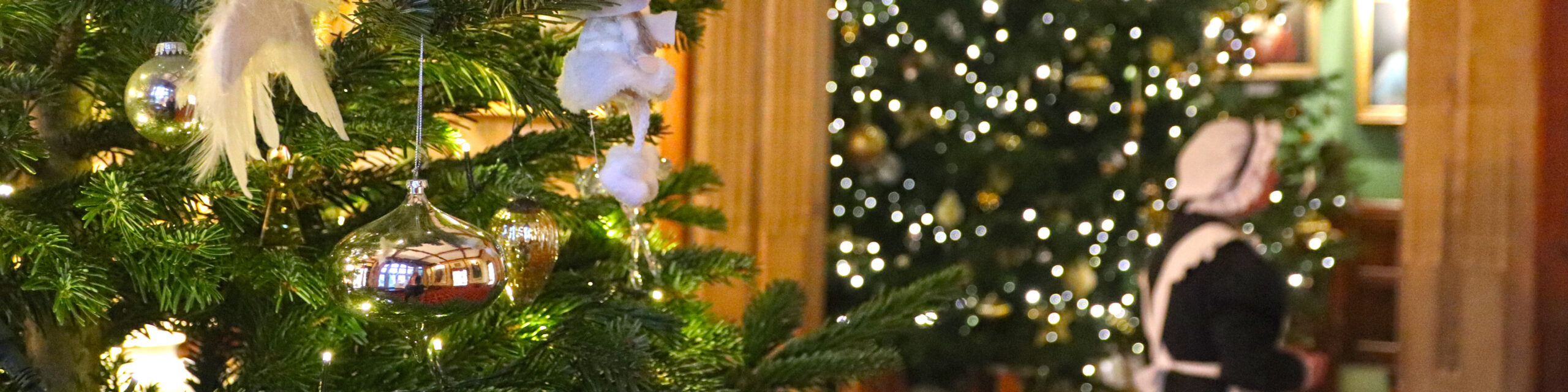 Victorian Christmas in Palace House at Beaulieu