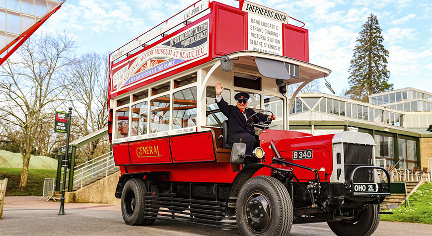 Veteran Bus at Beaulieu